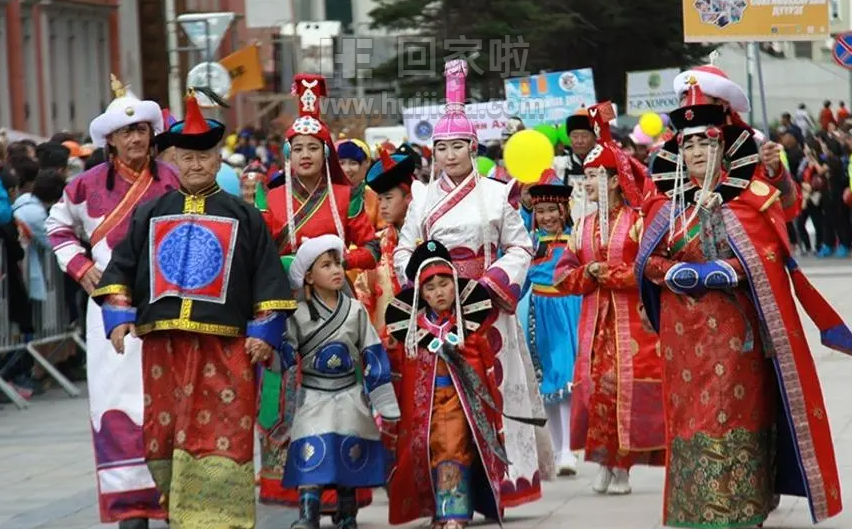 蒙古国的介绍以及她们的服饰和风俗习惯以及蒙古国的歌曲特色